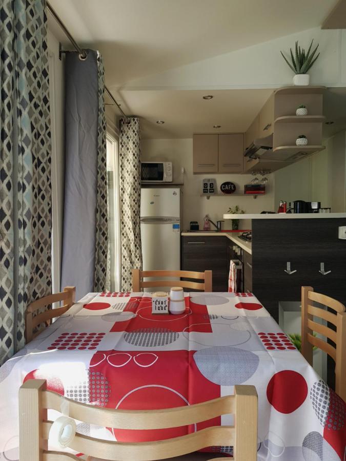 4 Star Village Cozy Chalet Near Beach Сен-Бревен-ле-Пен Екстериор снимка