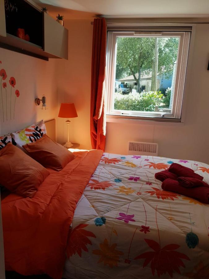 4 Star Village Cozy Chalet Near Beach Сен-Бревен-ле-Пен Екстериор снимка