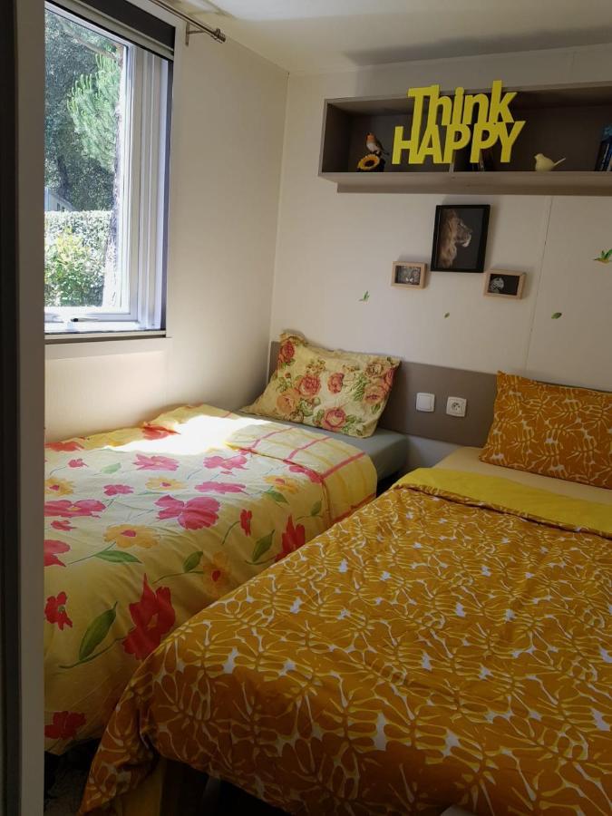 4 Star Village Cozy Chalet Near Beach Сен-Бревен-ле-Пен Екстериор снимка